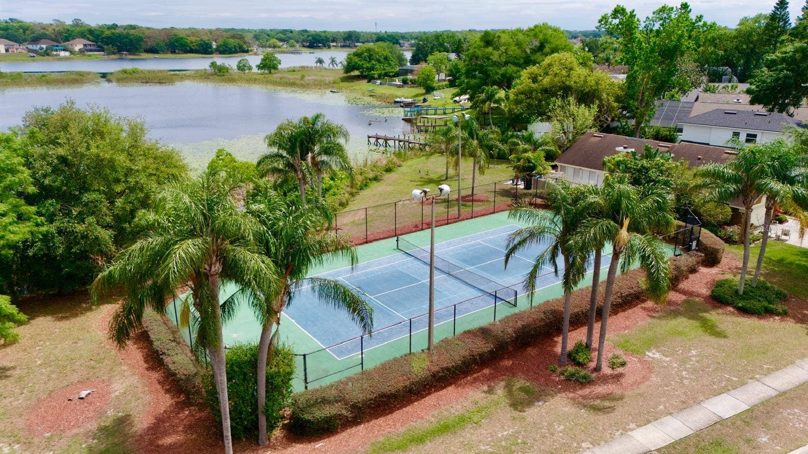 1044 NIN STREET, Orlando, FL 32835 1044 NIN STREET, Orlando, FL 32835