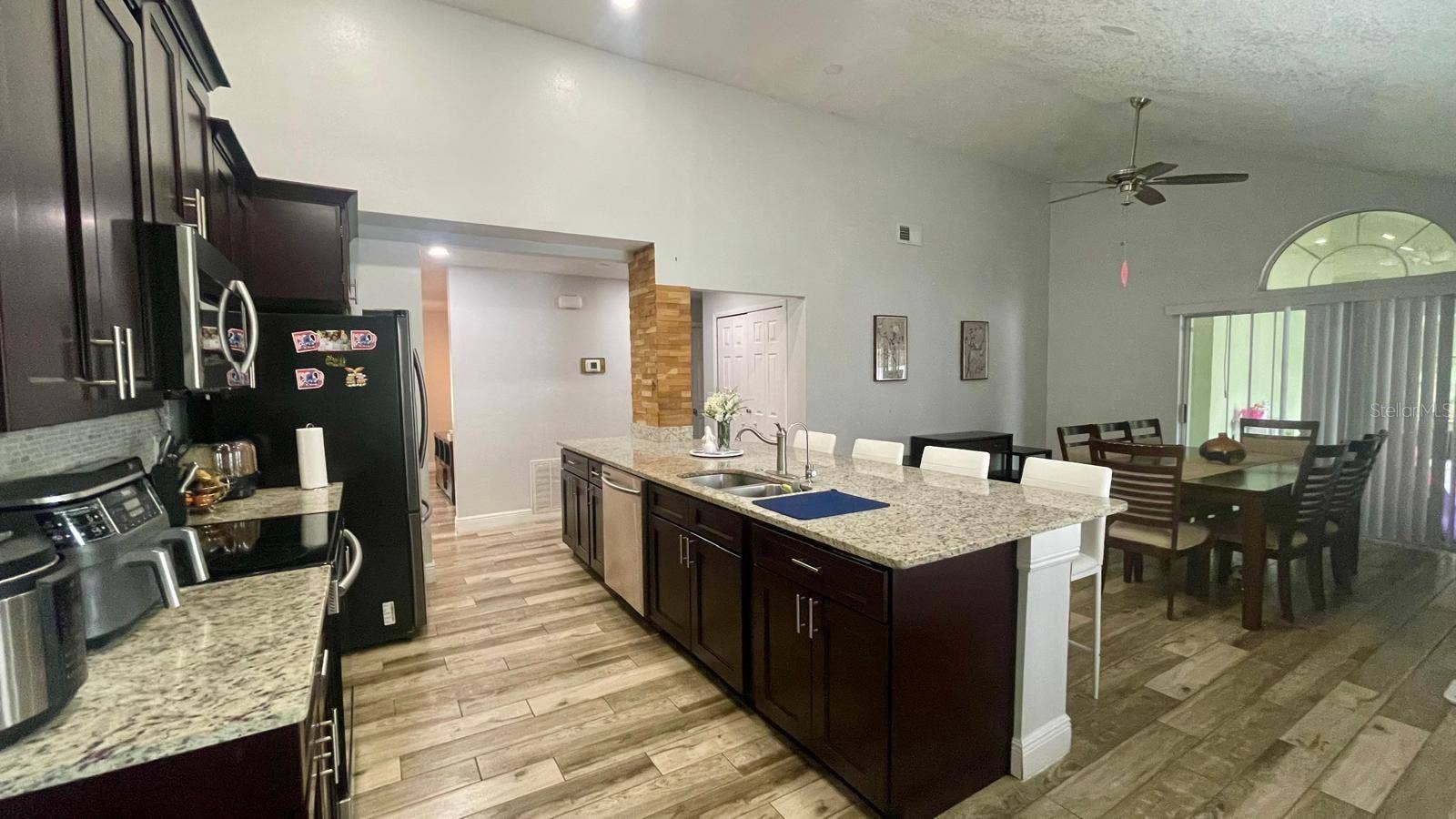 1044 NIN STREET, Orlando, FL 32835 1044 NIN STREET, Orlando, FL 32835