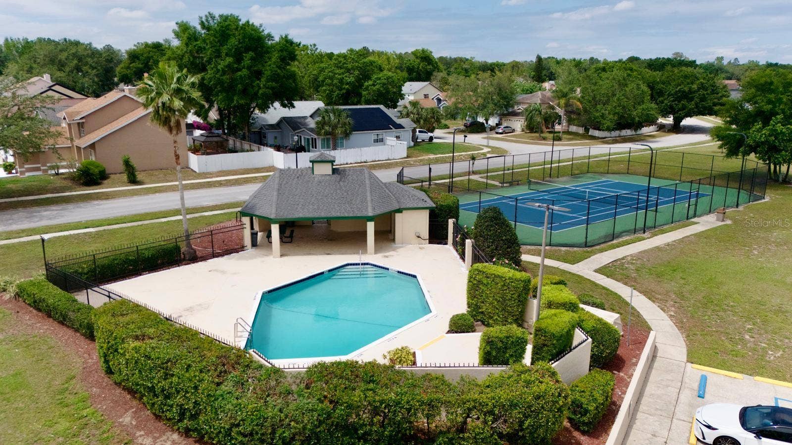 1044 NIN STREET, Orlando, FL 32835 1044 NIN STREET, Orlando, FL 32835