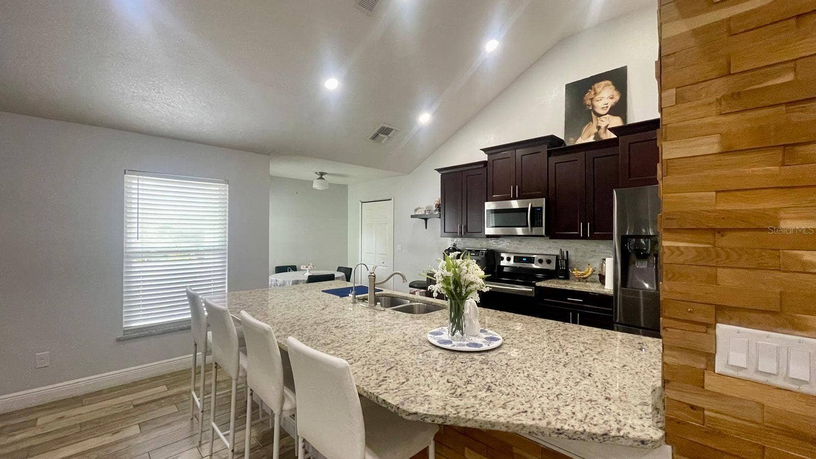 1044 NIN STREET, Orlando, FL 32835 1044 NIN STREET, Orlando, FL 32835