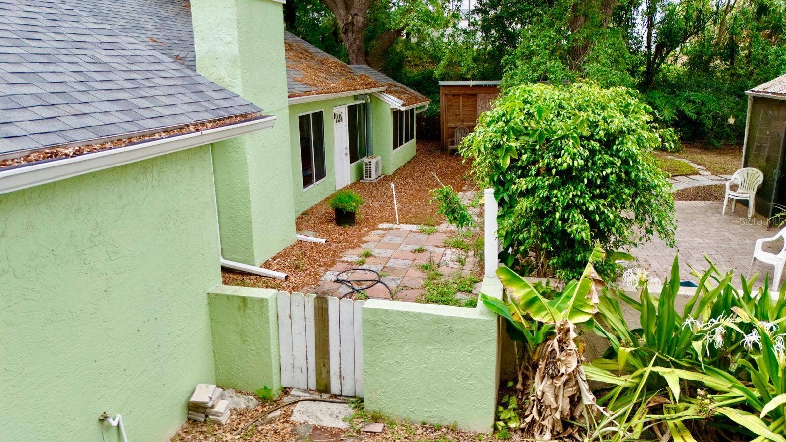 1044 NIN STREET, Orlando, FL 32835 1044 NIN STREET, Orlando, FL 32835