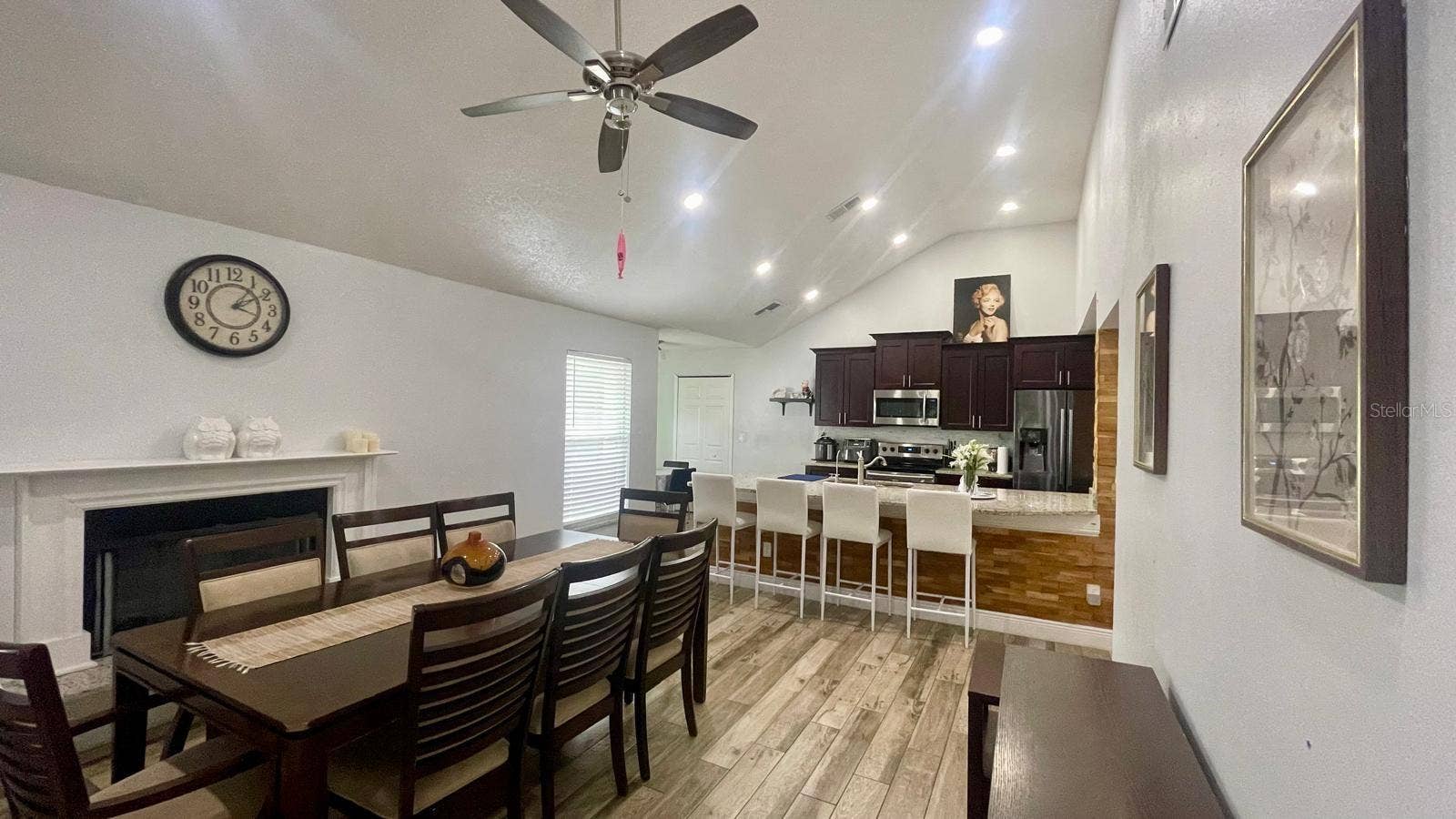 1044 NIN STREET, Orlando, FL 32835 1044 NIN STREET, Orlando, FL 32835