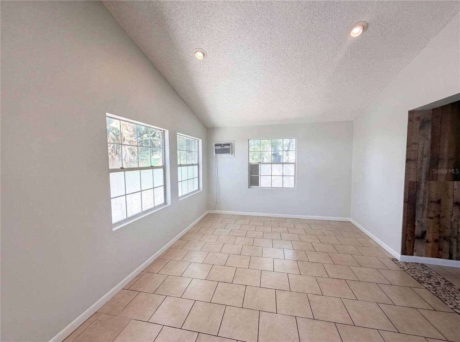 613 4TH STREET NE, Fort Meade, FL 33841 613 4TH STREET NE, Fort Meade, FL 33841