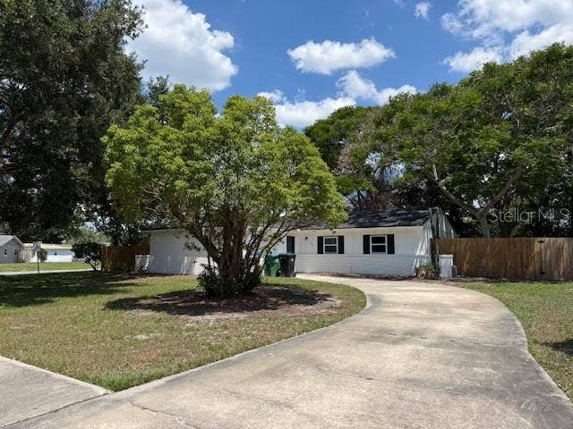 1092 EASTBROOK BOULEVARD, Winter Park, FL 32792 Front of house