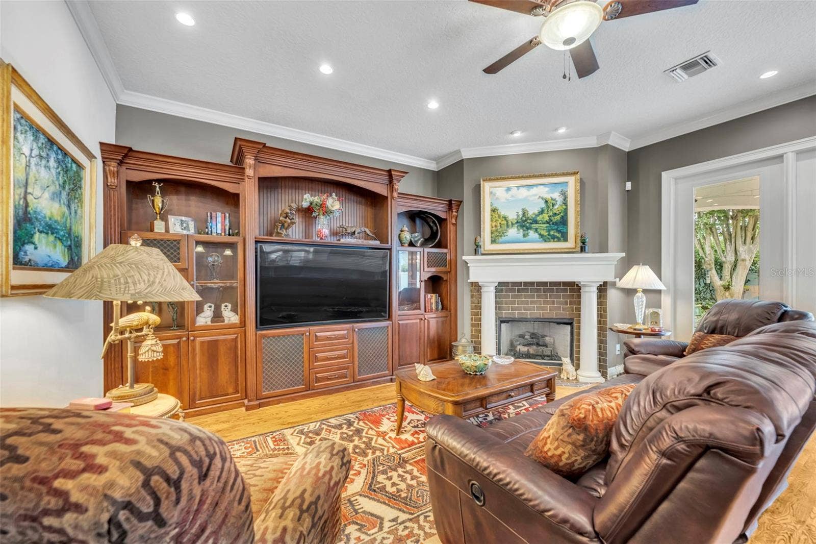 1031 GUERNSEY STREET, Orlando, FL 32804 Family Room with Gas Fireplace