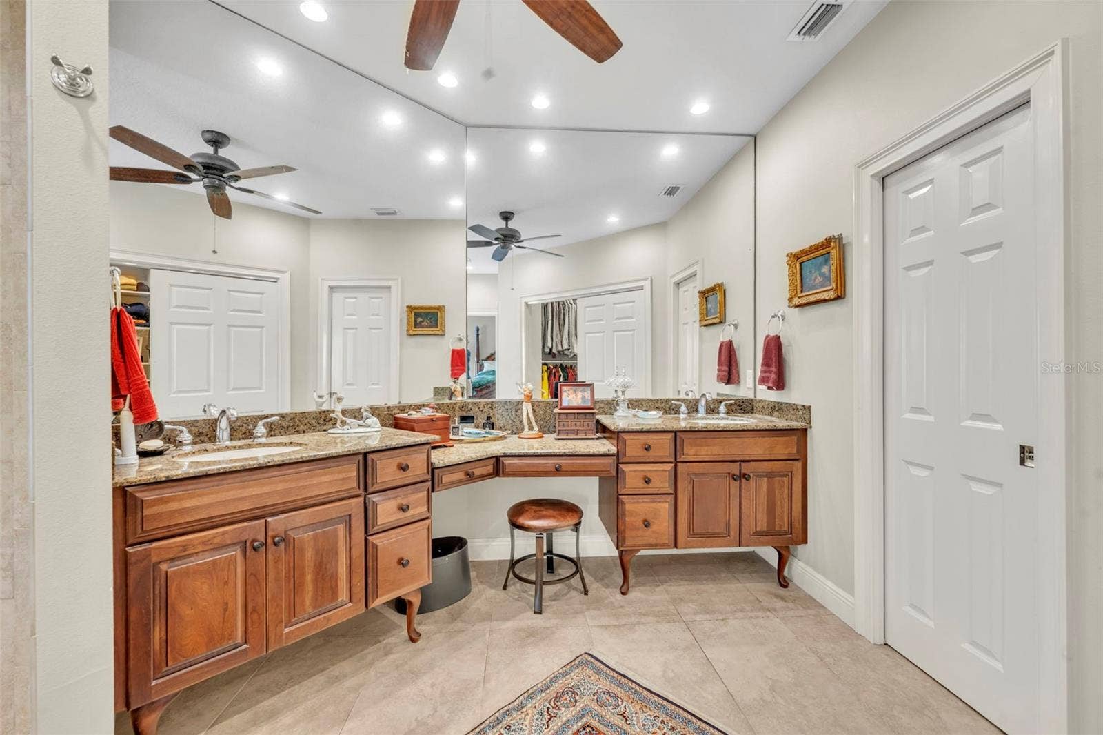 1031 GUERNSEY STREET, Orlando, FL 32804 Primary Bath