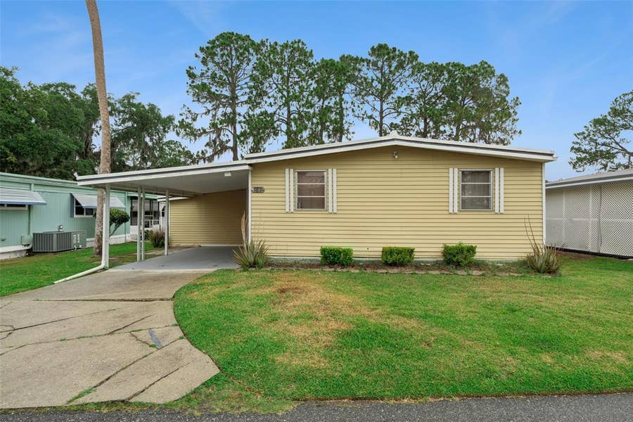 Property photo for 102 PARKLAND DRIVE, Eustis, FL
