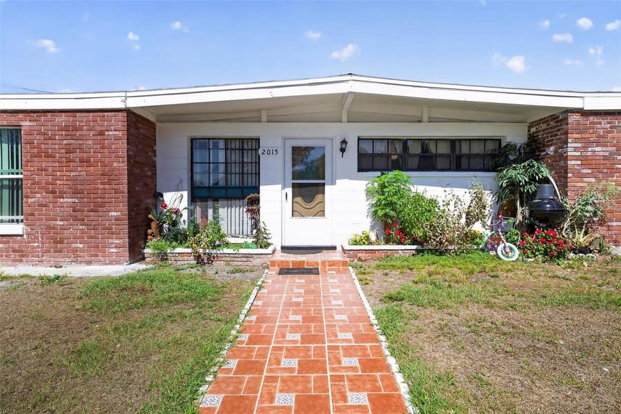 Property photo for 2015 CLARICE CIRCLE, Tampa, FL
