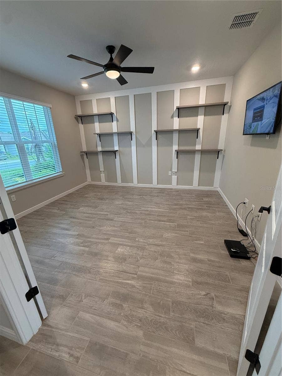 15363 WILLOW RIDGE DRIVE, Montverde, FL 34756 First Floor Office/Den