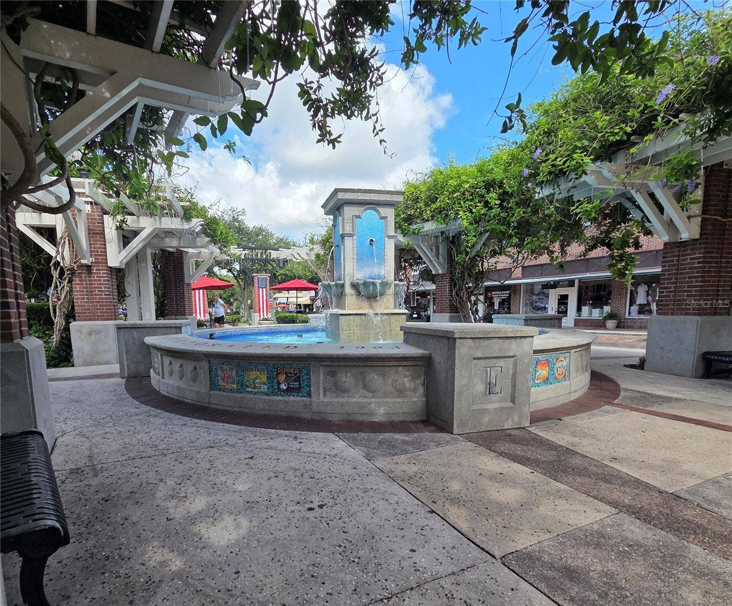 279 ZACHARY WADE STREET, Winter Garden, FL 34787 Downtown Winter Garden fountains and another great spot to hang out with family and friends!