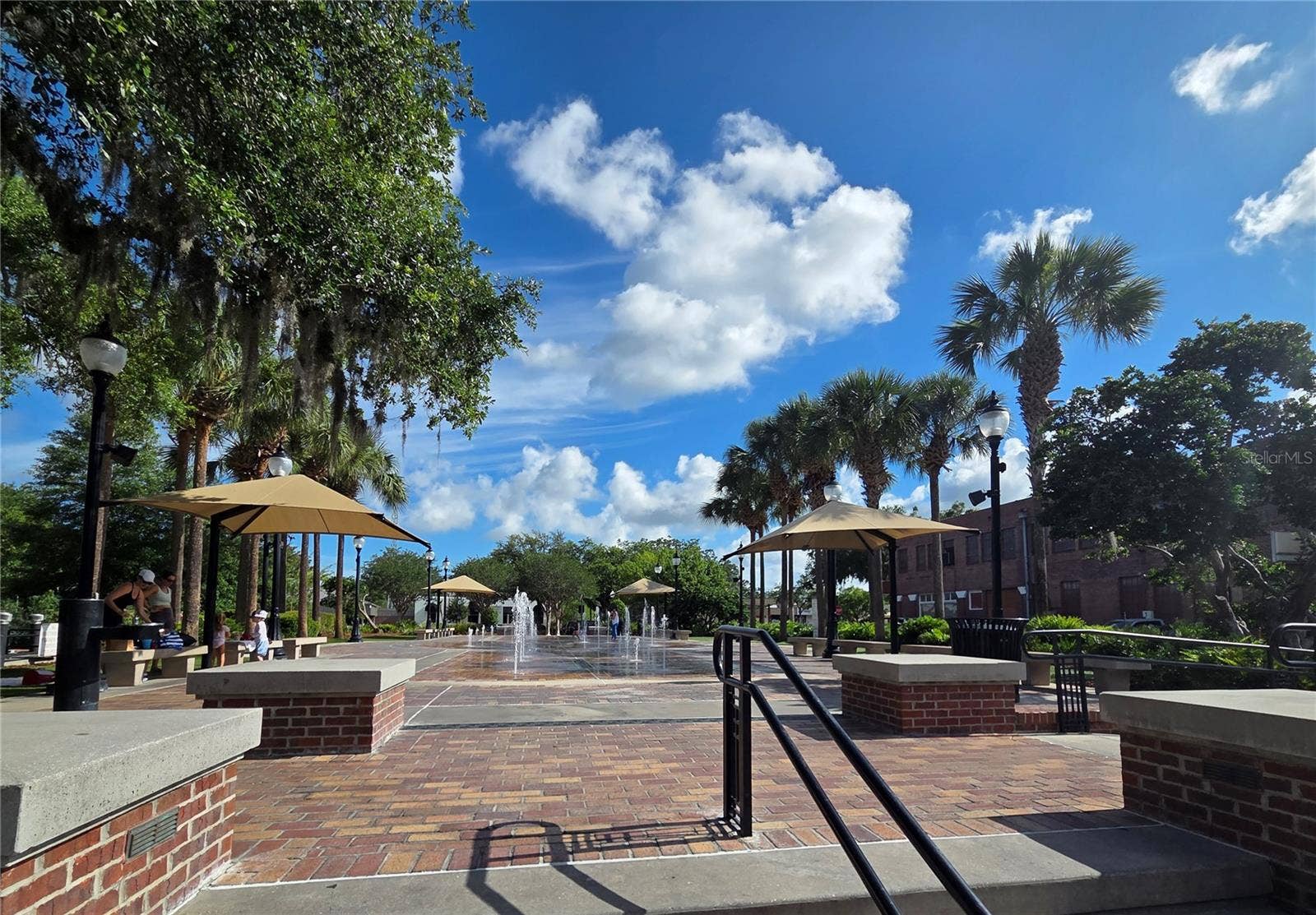 279 ZACHARY WADE STREET, Winter Garden, FL 34787 Splash pad for kids of any age in the Downtown Winter Garden area!