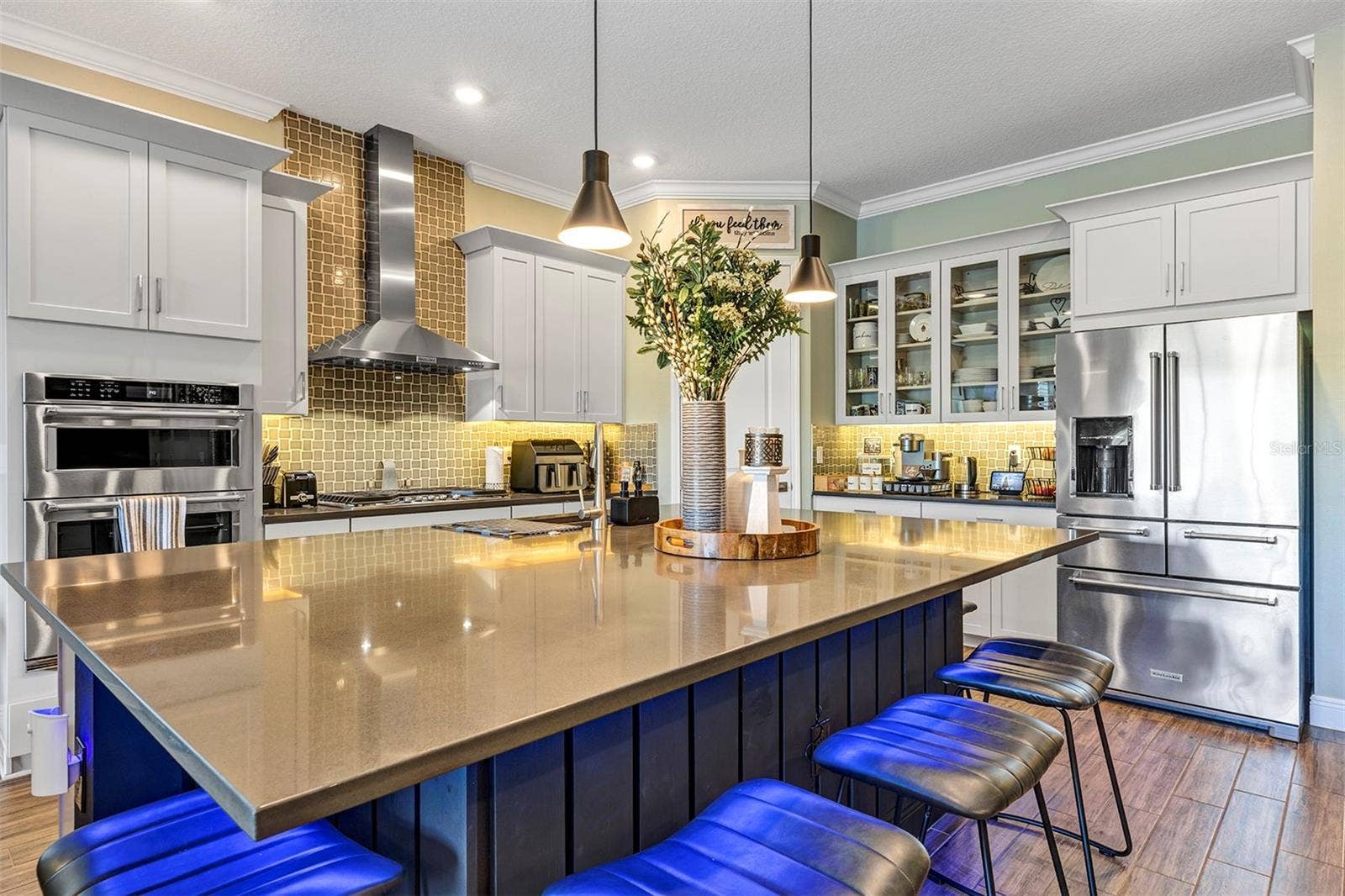 16136 VOLTERRA POINT, Bella Collina, FL 34756 Kitchen Island