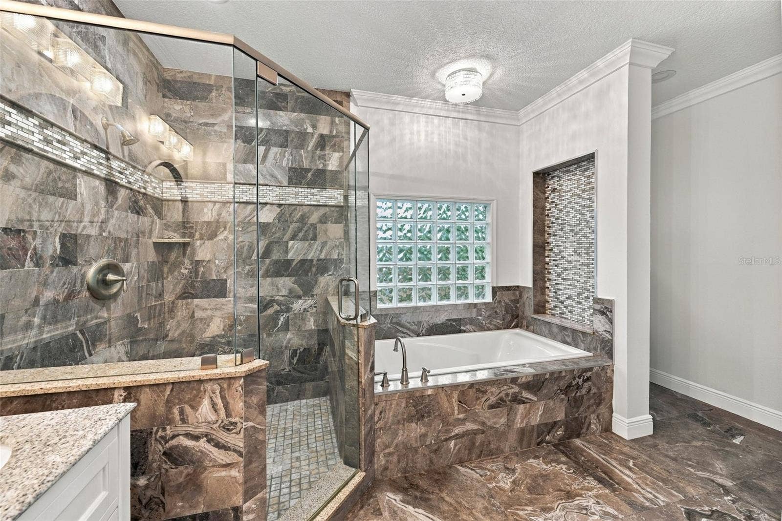 1349 VALLEY PINE CIRCLE, Apopka, FL 32712 1349 VALLEY PINE CIRCLE, Apopka, FL 32712