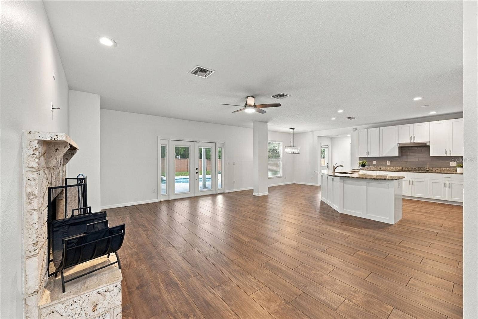 1349 VALLEY PINE CIRCLE, Apopka, FL 32712 1349 VALLEY PINE CIRCLE, Apopka, FL 32712