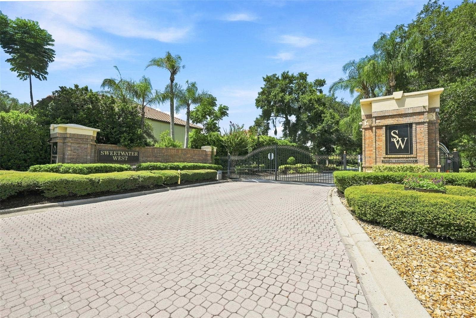 1349 VALLEY PINE CIRCLE, Apopka, FL 32712 Gated Sweetwater West