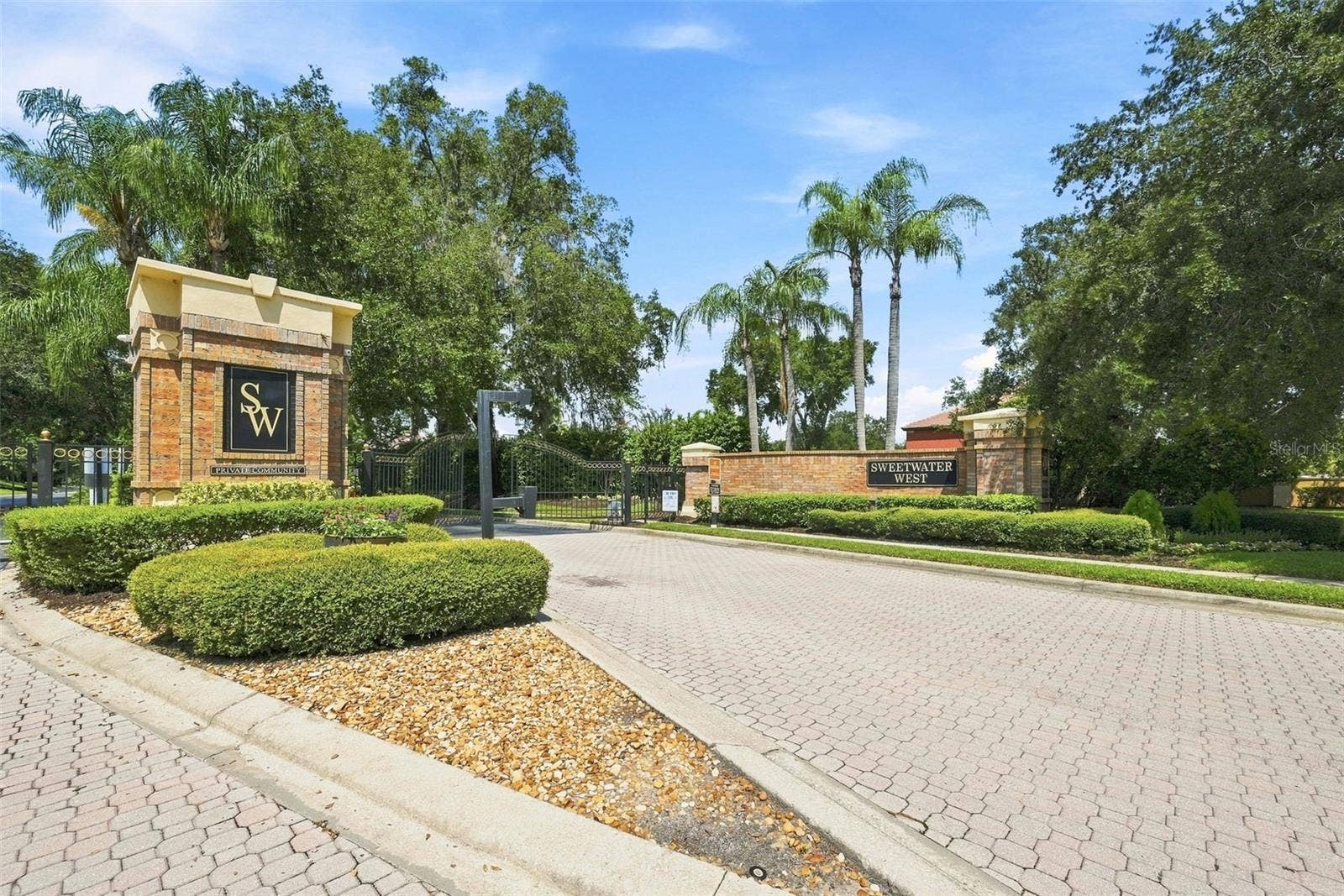 1349 VALLEY PINE CIRCLE, Apopka, FL 32712 Gated Sweetwater West