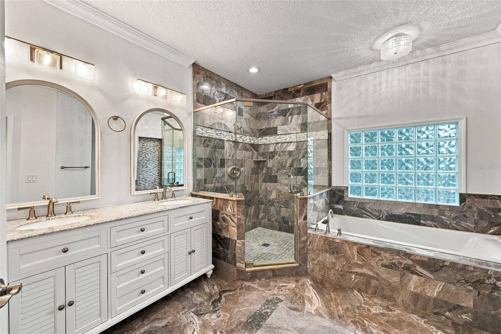 1349 VALLEY PINE CIRCLE, Apopka, FL 32712 1349 VALLEY PINE CIRCLE, Apopka, FL 32712