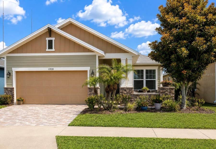 Property photo for 13928 SWALLOW HILL DRIVE, Lithia, FL