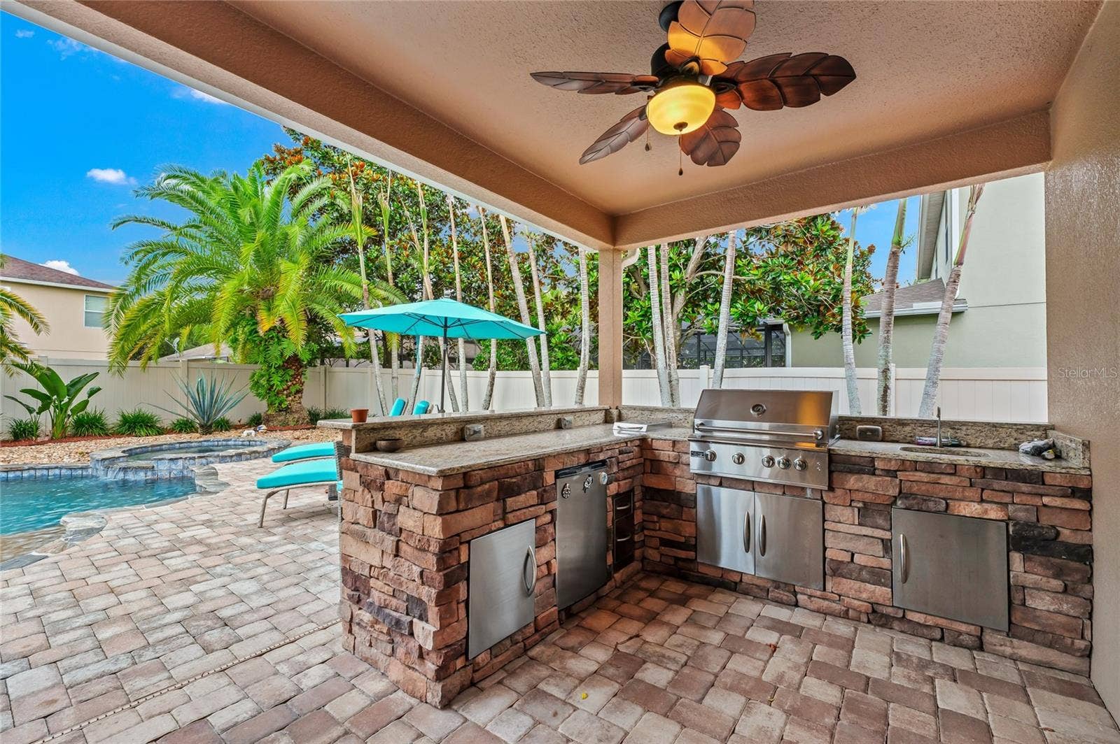 8806 TATARA STREET, Orlando, FL 32836 8806 TATARA STREET, Orlando, FL 32836