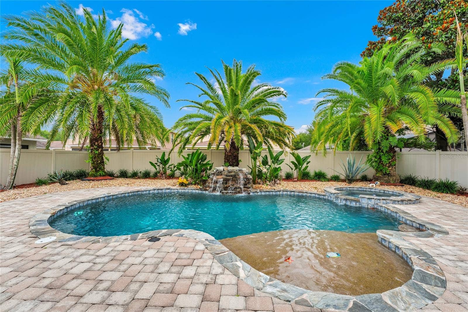 8806 TATARA STREET, Orlando, FL 32836 8806 TATARA STREET, Orlando, FL 32836