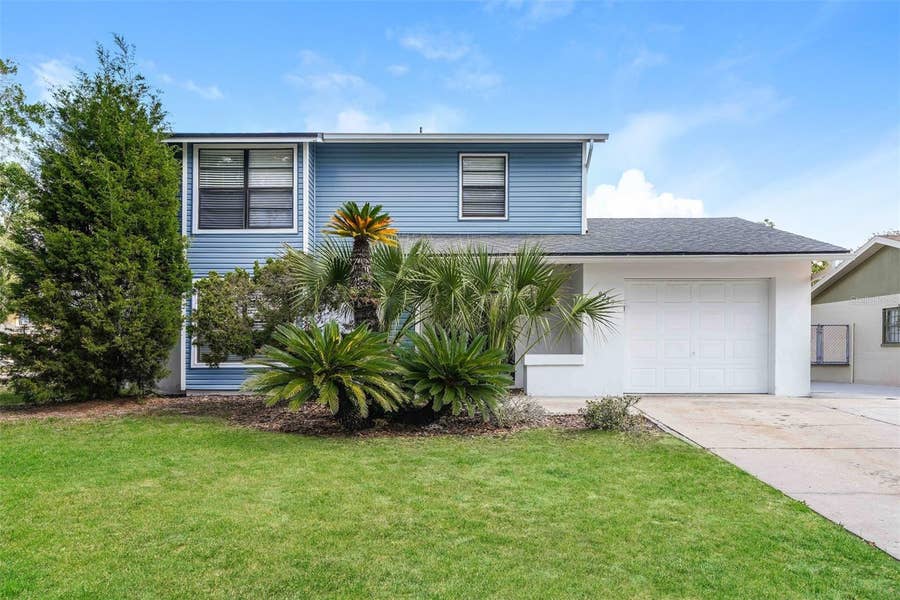 Property photo for 8229 MALVERN CIRCLE, Tampa, FL
