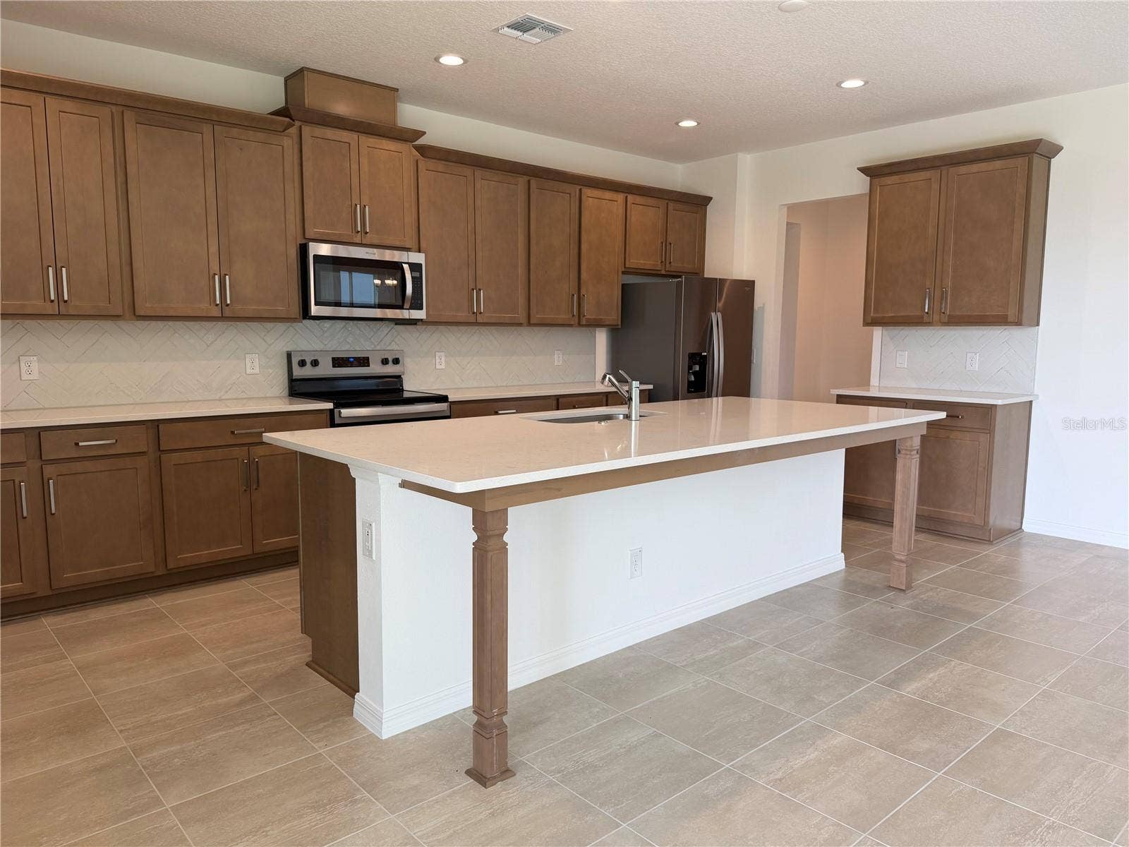 756 FARFIELDS STREET, Deland, FL 32724 756 FARFIELDS STREET, Deland, FL 32724