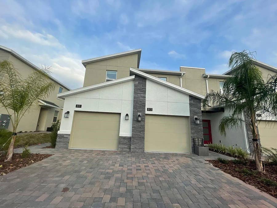 Property photo for 811 OCEAN COURSE AVENUE, #811, Davenport, FL