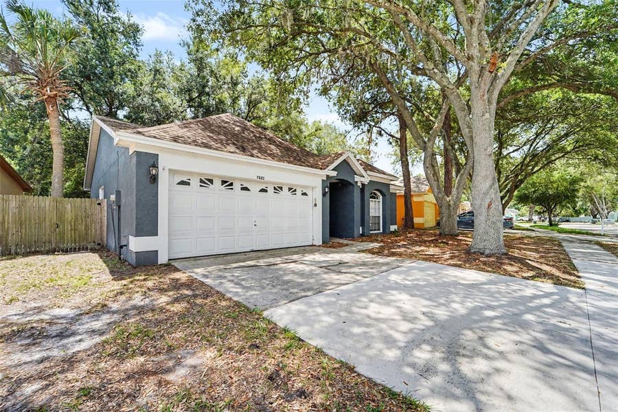 Property photo for 7603 SAVANNAH LANE, Tampa, FL