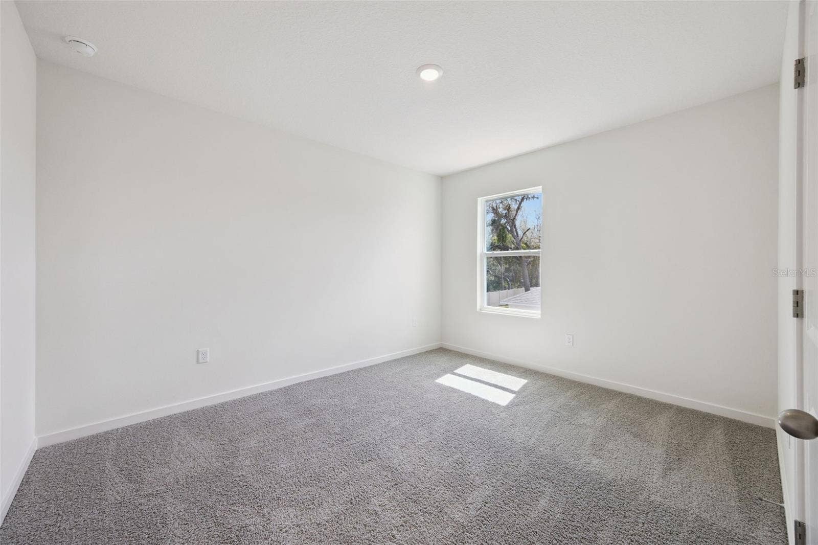 4040 BRADBURY WAY, Sanford, FL 32773 4040 BRADBURY WAY, Sanford, FL 32773