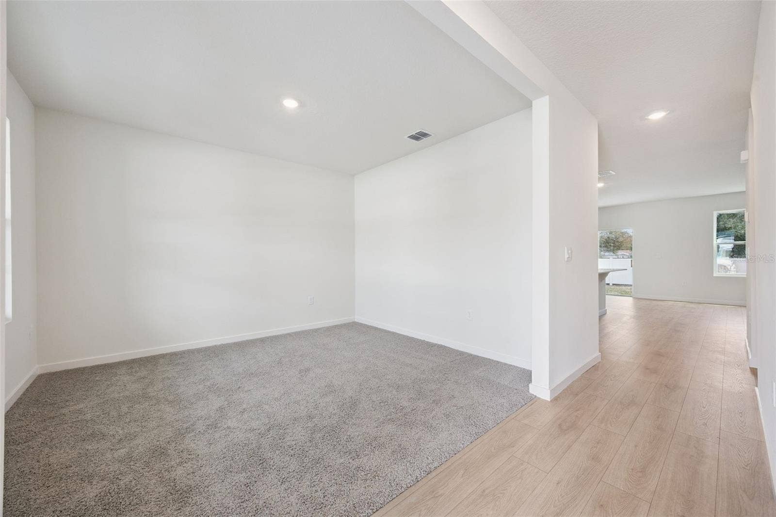 4040 BRADBURY WAY, Sanford, FL 32773 4040 BRADBURY WAY, Sanford, FL 32773