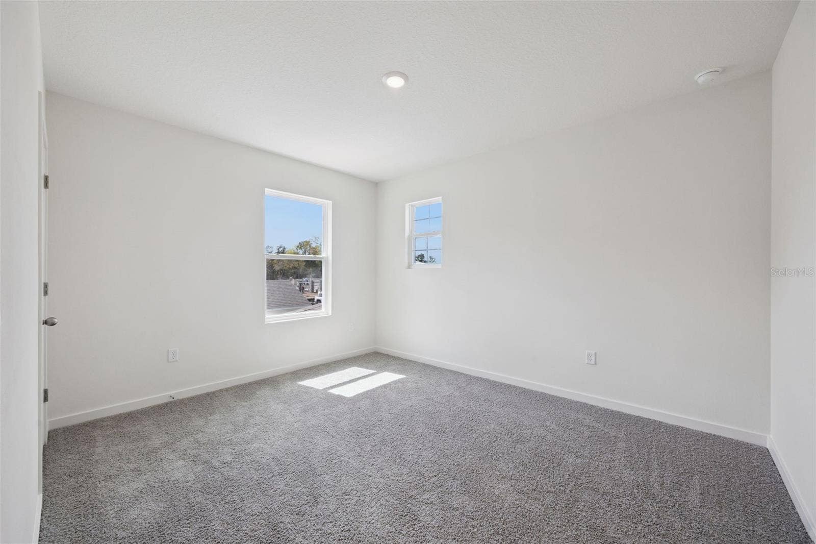 4040 BRADBURY WAY, Sanford, FL 32773 4040 BRADBURY WAY, Sanford, FL 32773
