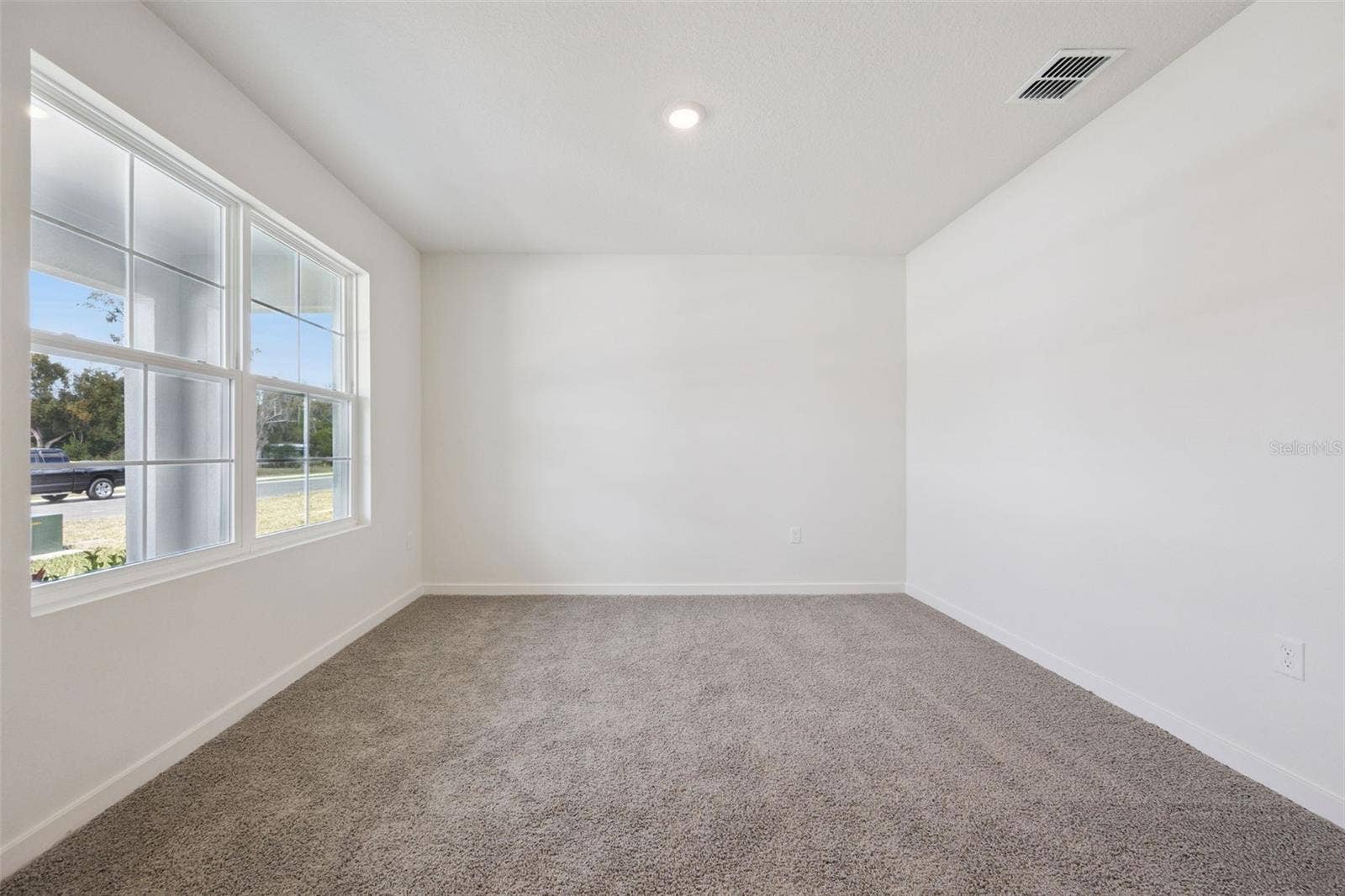 4040 BRADBURY WAY, Sanford, FL 32773 4040 BRADBURY WAY, Sanford, FL 32773