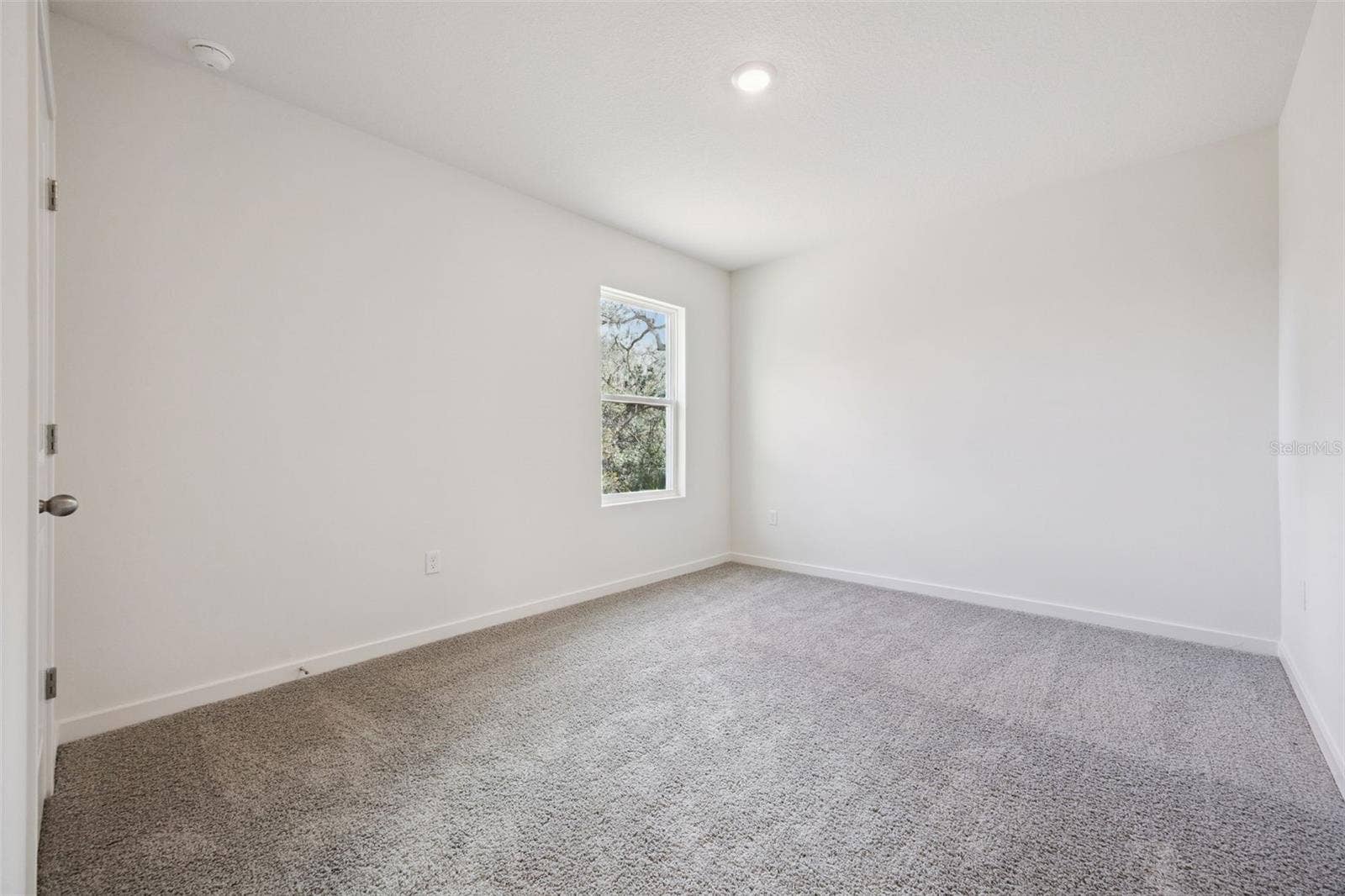 4040 BRADBURY WAY, Sanford, FL 32773 4040 BRADBURY WAY, Sanford, FL 32773