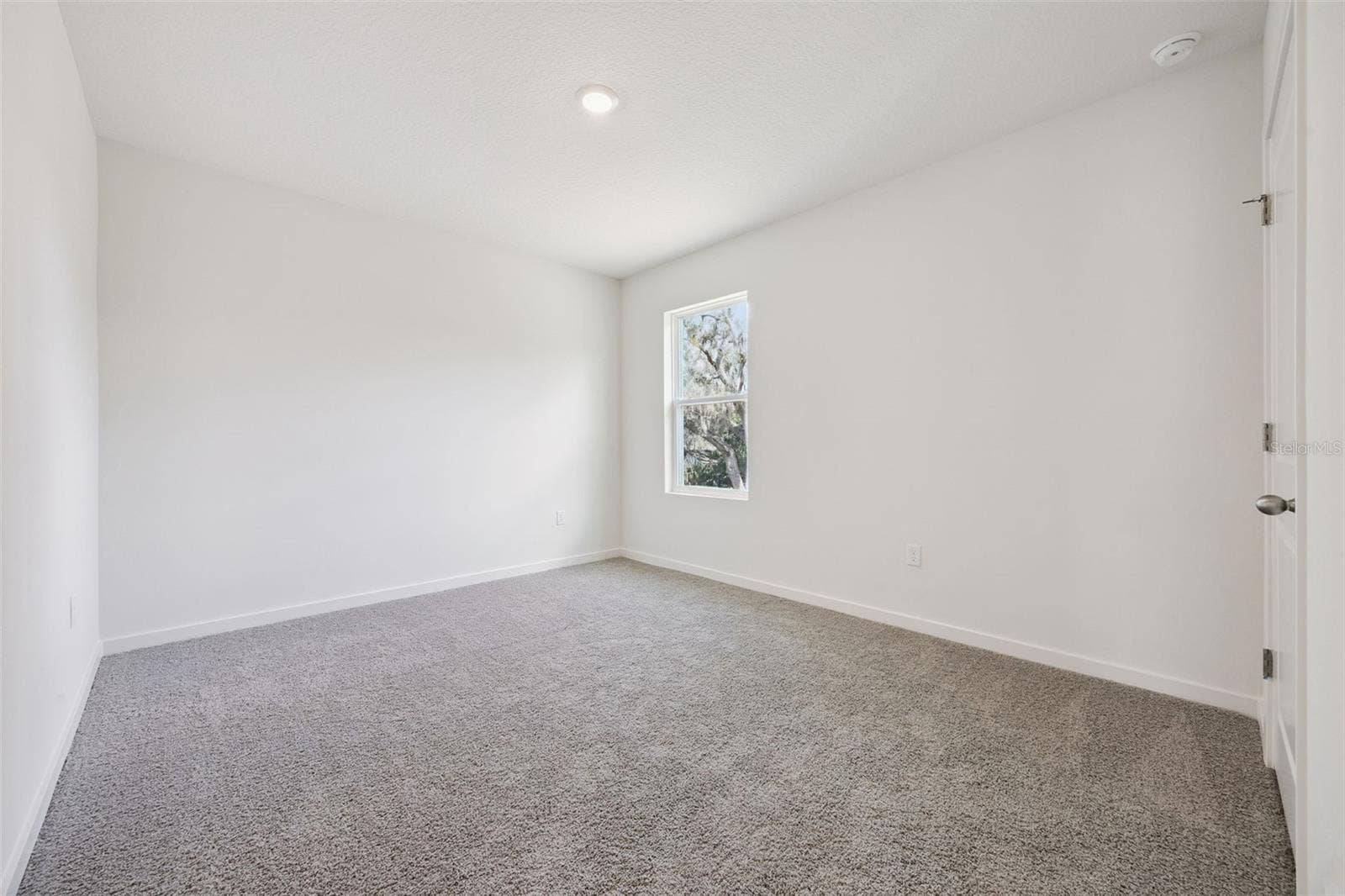 4040 BRADBURY WAY, Sanford, FL 32773 4040 BRADBURY WAY, Sanford, FL 32773