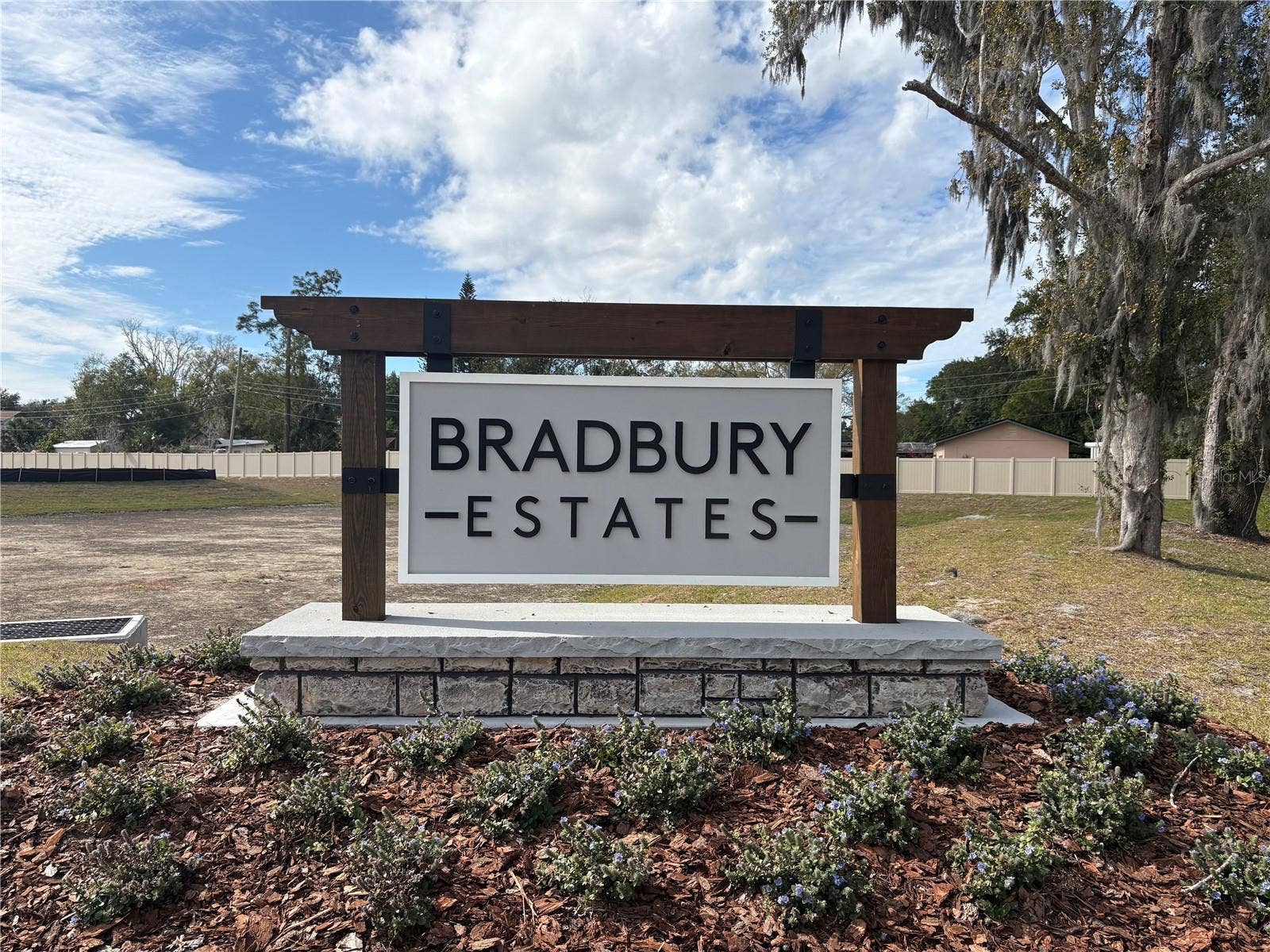4040 BRADBURY WAY, Sanford, FL 32773 4040 BRADBURY WAY, Sanford, FL 32773