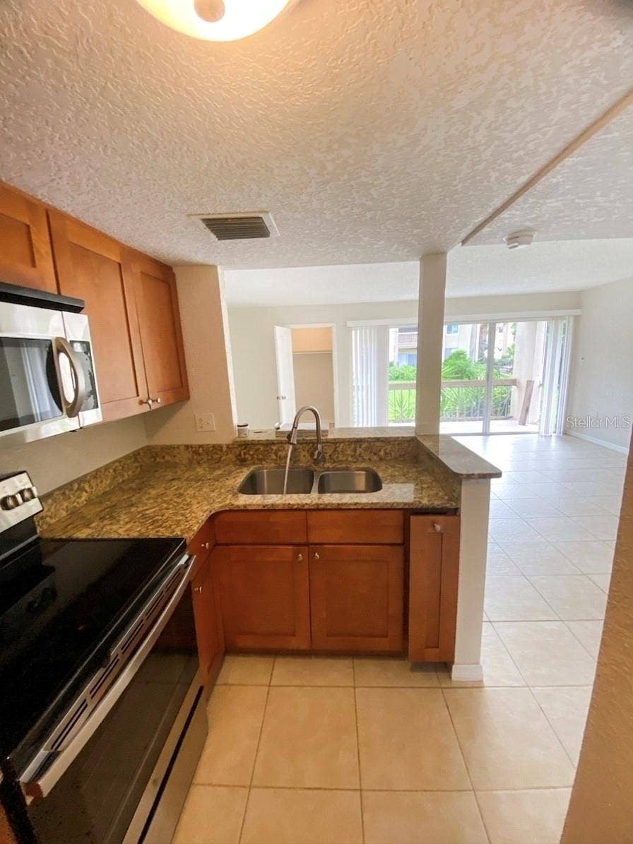 554 ORANGE DRIVE, #15, Altamonte Springs, FL 32701