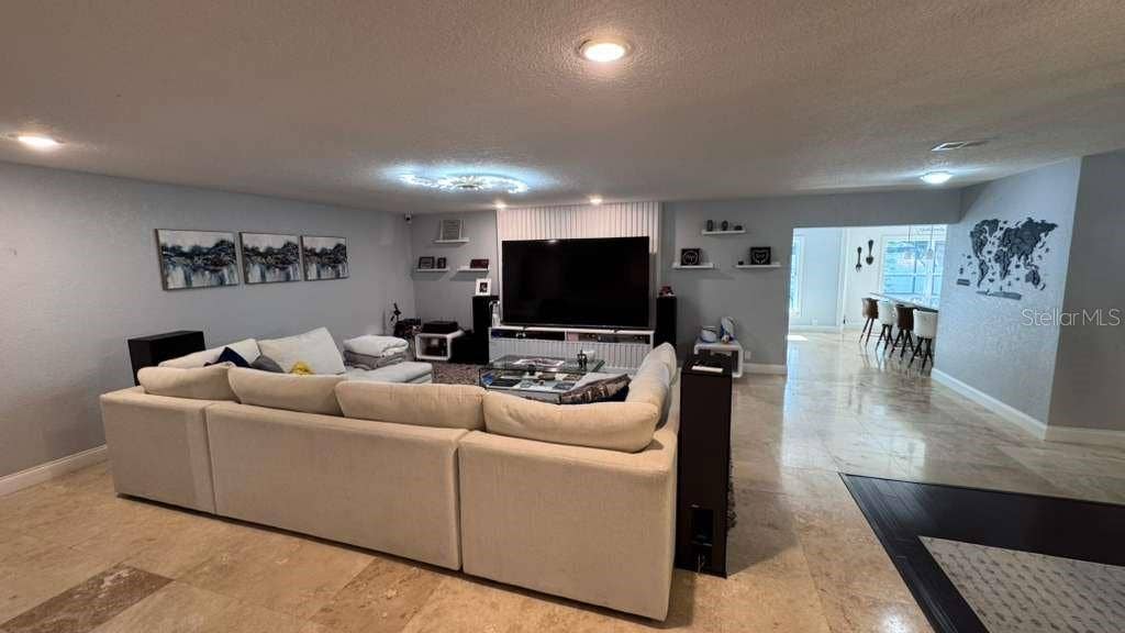 4627 WOODLOT COURT, Orlando, FL 32835 4627 WOODLOT COURT, Orlando, FL 32835