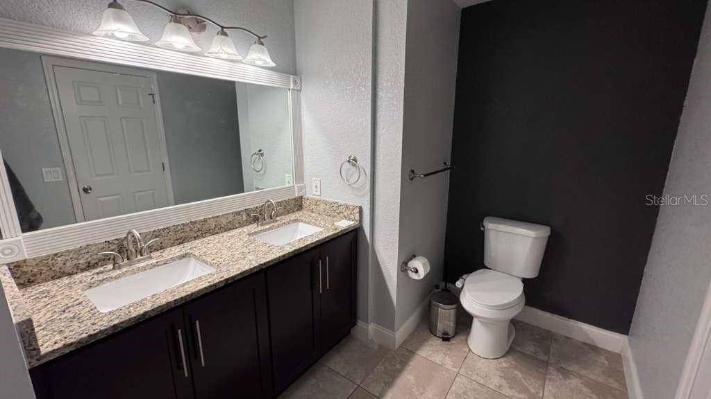 4627 WOODLOT COURT, Orlando, FL 32835 4627 WOODLOT COURT, Orlando, FL 32835