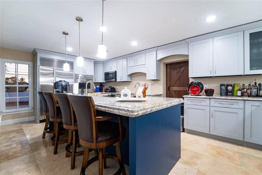 4627 WOODLOT COURT, Orlando, FL 32835 4627 WOODLOT COURT, Orlando, FL 32835