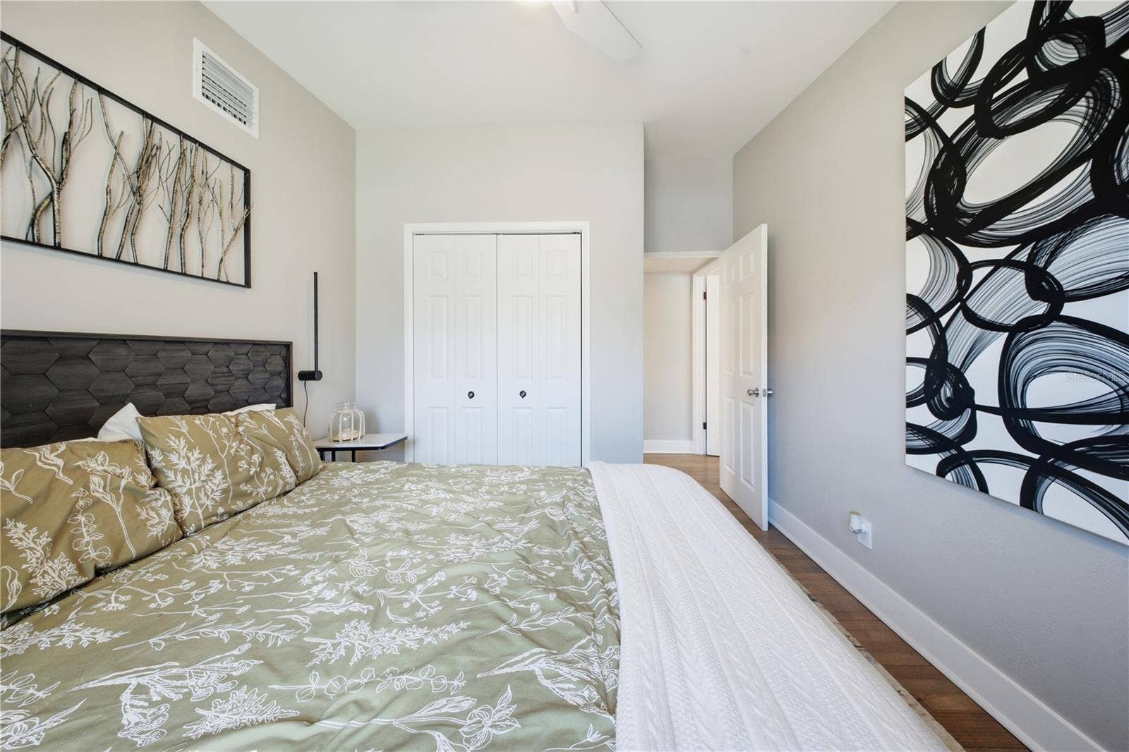 5716 MOONLIGHT CIRCLE, Orlando, FL 32839 5716 MOONLIGHT CIRCLE, Orlando, FL 32839