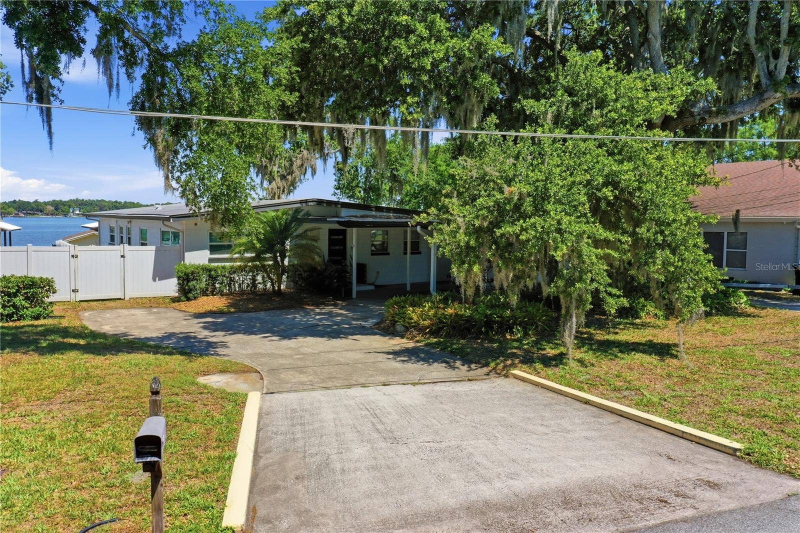 5716 MOONLIGHT CIRCLE, Orlando, FL 32839 5716 MOONLIGHT CIRCLE, Orlando, FL 32839