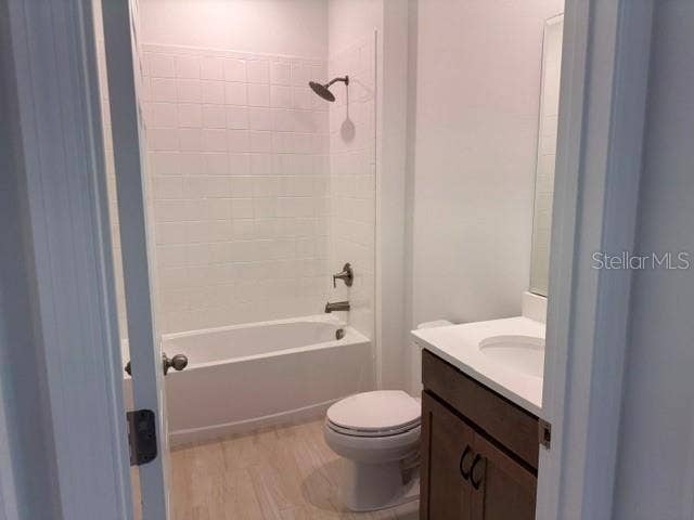 392 OAK FLAT ALLEY, Groveland, FL 34736 Hall Bath
