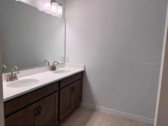 392 OAK FLAT ALLEY, Groveland, FL 34736 Primary Bathroom