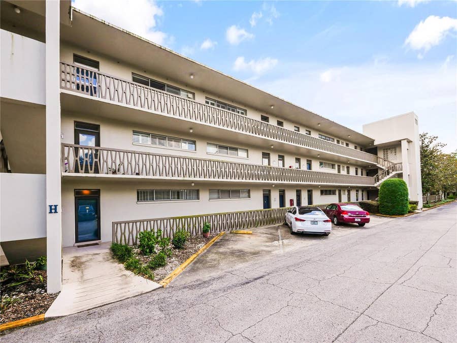 Property photo for 700 MELROSE AVENUE, #H4, Winter Park, FL