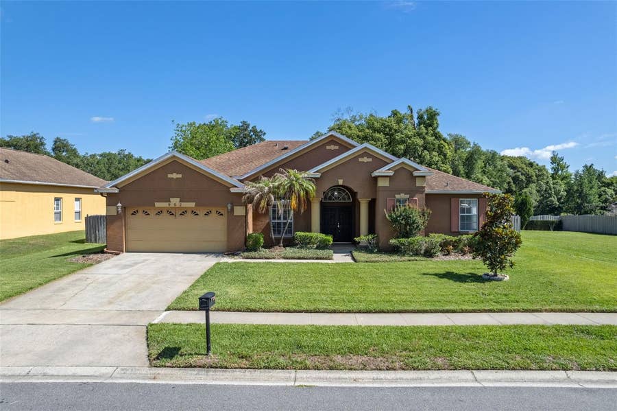 Property photo for 952 MOSS TREE PLACE, Longwood, FL