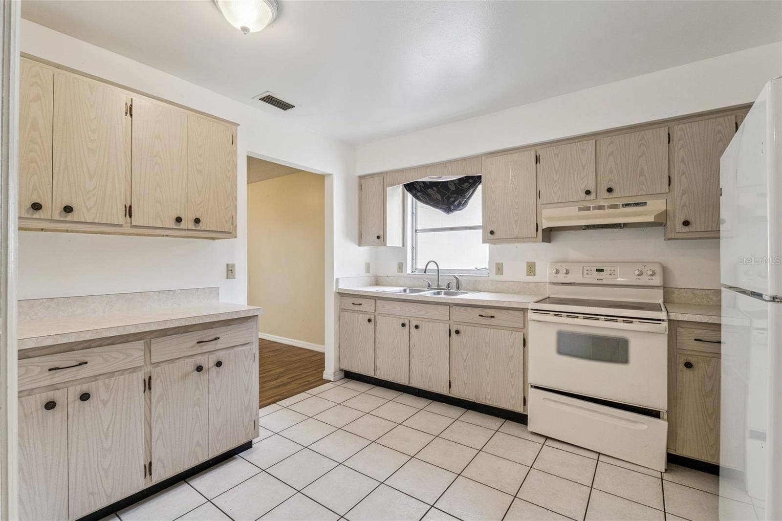 2512 EASTBROOK BOULEVARD, Winter Park, FL 32792 2512 EASTBROOK BOULEVARD, Winter Park, FL 32792