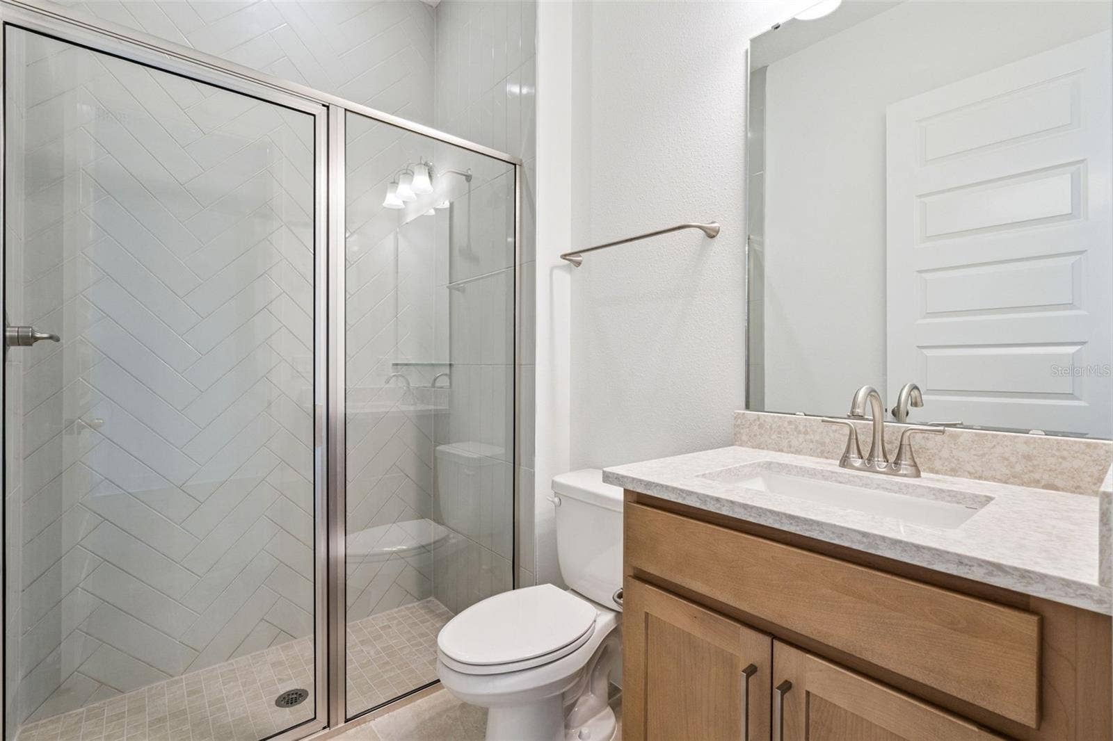 17422 HONEYBELL TANGELO COURT, Winter Garden, FL 34787 First Floor Bathroom 4