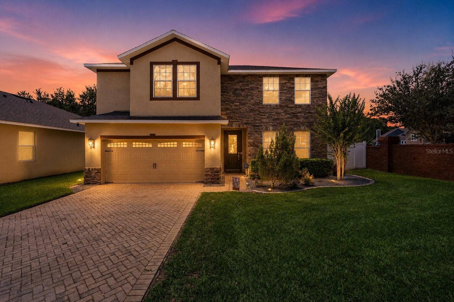 2708 PEPPER LANE, Orlando, FL 32812 Beautiful summer nights...virtually enhanced!