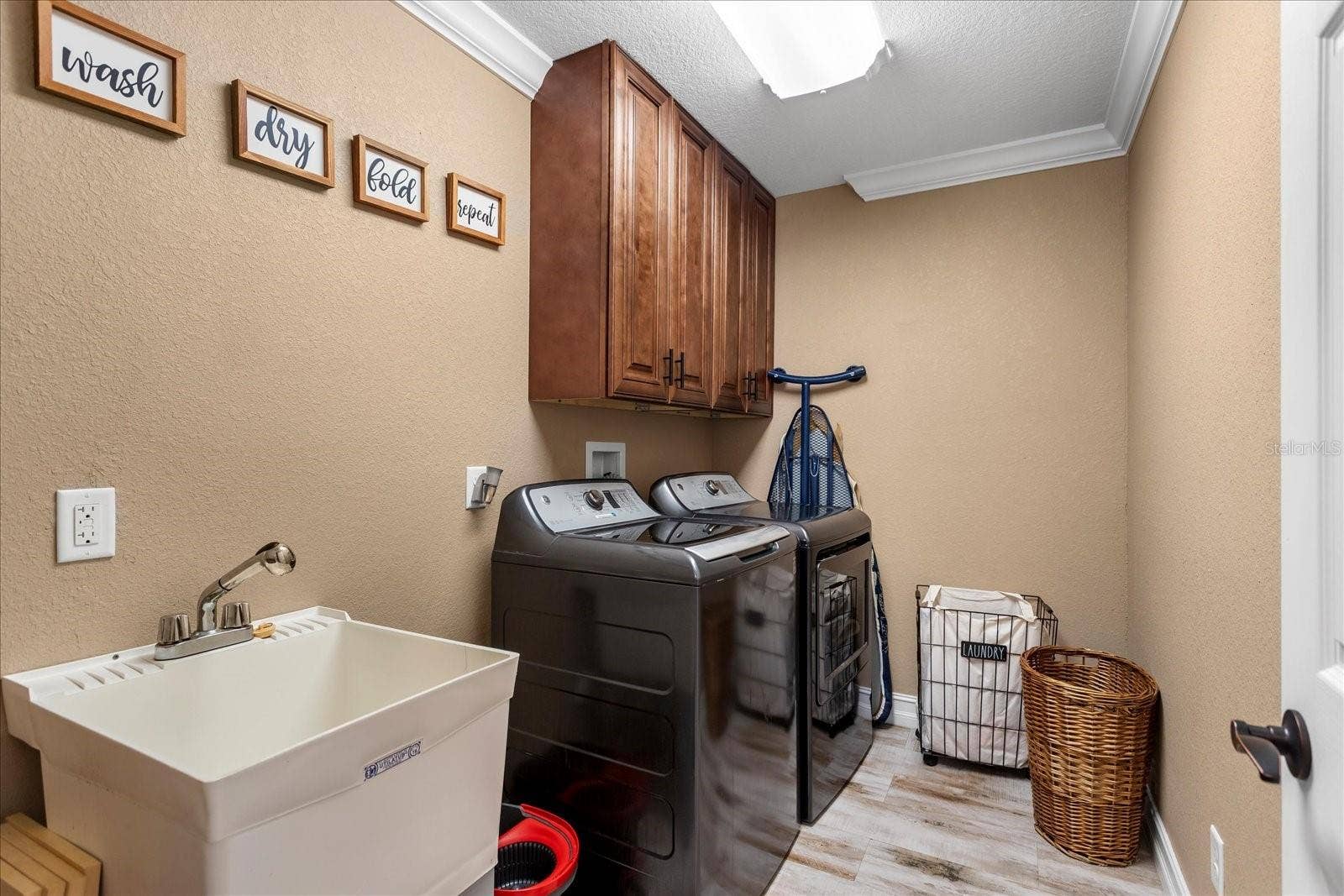 524 EDEN PARK, Altamonte Springs, FL 32714 524 EDEN PARK, Altamonte Springs, FL 32714