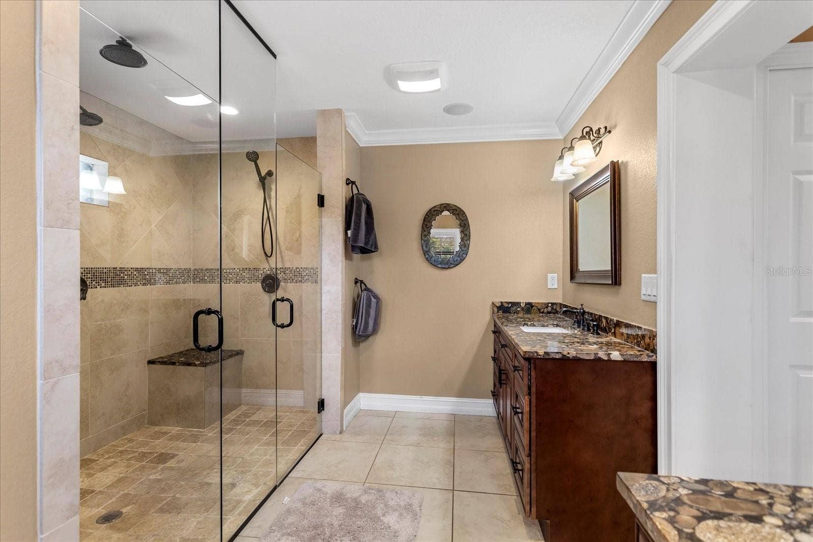 524 EDEN PARK, Altamonte Springs, FL 32714 Primary Shower